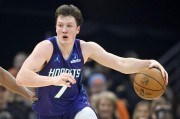 STAR SPORTS下载-最佳新秀“内讧”——凭什么老二逆袭了天选之子？